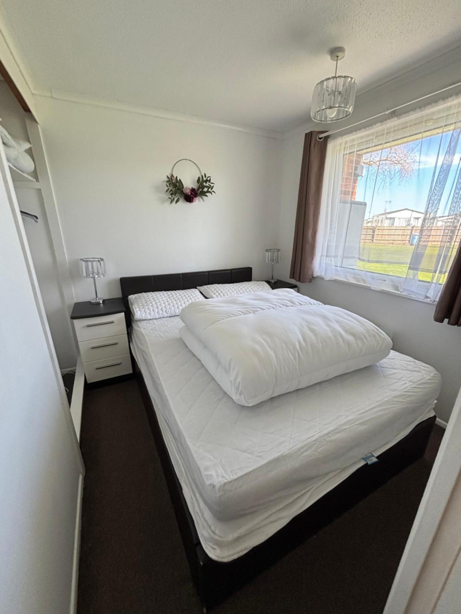 Signature, Scratby - Two Bed Chalet, Sleeps 7, Free Wi-Fi, Bed Linen And Towels Included, Pets Welcome And Onsite Entertainment Available Екстериор снимка