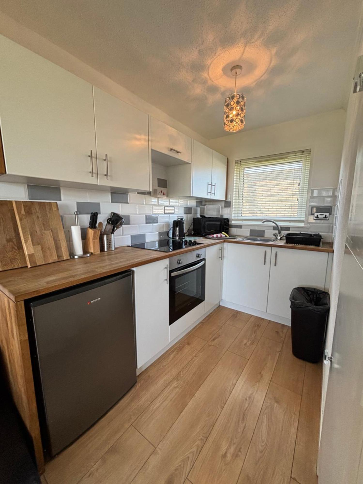 Signature, Scratby - Two Bed Chalet, Sleeps 7, Free Wi-Fi, Bed Linen And Towels Included, Pets Welcome And Onsite Entertainment Available Екстериор снимка
